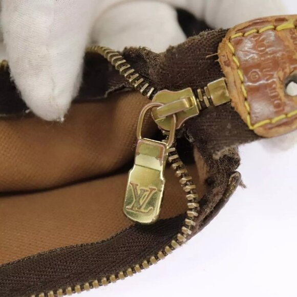LOUIS VUITTON Monogram Pochette Accessoires Pouch - Picture 12 of 16